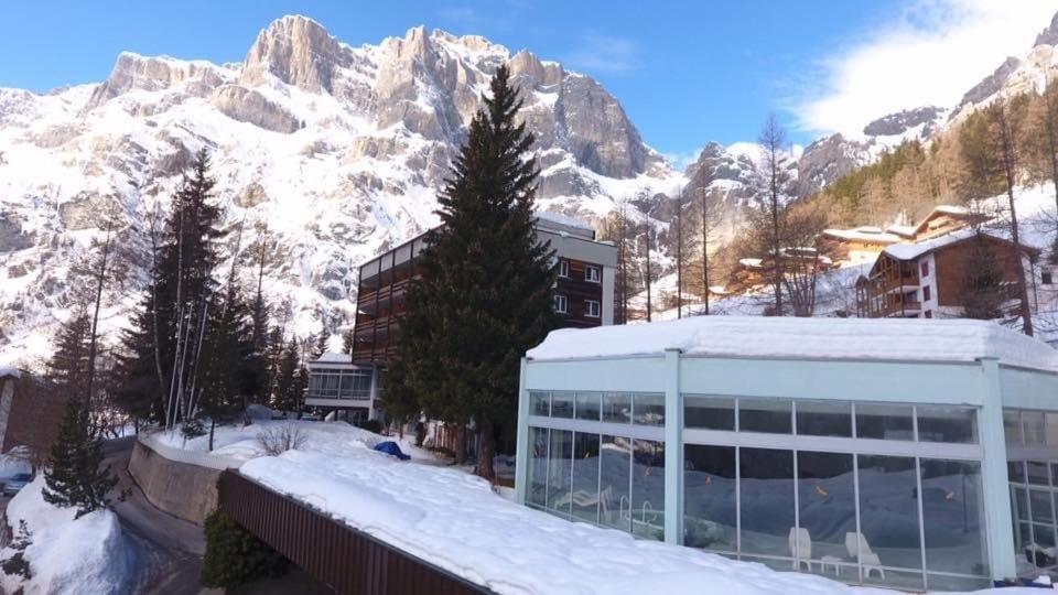 Hotel Regina Terme Leukerbad Exterior photo